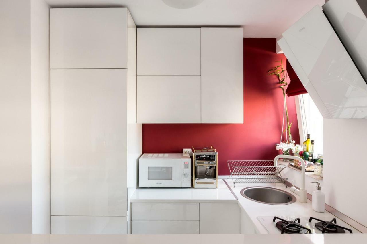 Qult - Old Pearl Apartment